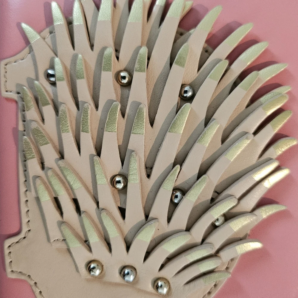 Kate Spade pink hedgehog zippy wallet EUC - Picture 9 of 15